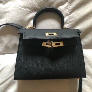 crossbody handbag